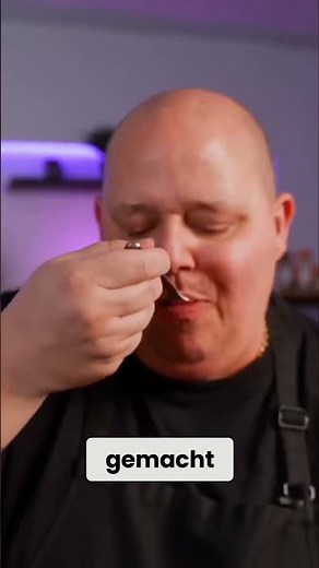 🍷✨ Braised veal cheeks in red wine sauce – tender and aromatic 😍