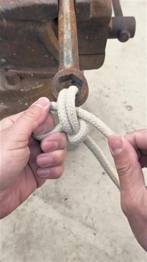 Tight Rope Pull Knot Technique 👍 #craft #outdoors #skills