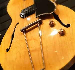 3.9K views · 66 reactions | Willie discusses a couple of rare birds in Gibson's lineup of thinline hollowbodies - a super-clean natural-finish ES-225TN and an ES-330TD in scarce Sparkling Burgundy metallic. | Willie's American Guitars | Facebook