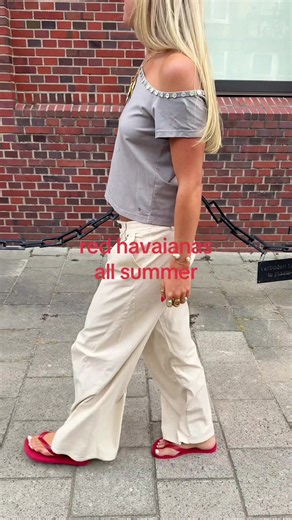 #outfitinspiration #flipflops #ootd | havaianas flip flops