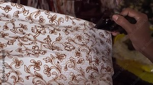 The technique of making batik by writing using a canting tool. Canting consists of nyamplung, cucuk, gagang or handles made of copper, bamboo and wax.