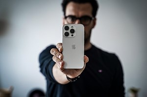 Test iPhone 15 Pro : notre avis après un mois d'utilisation intense