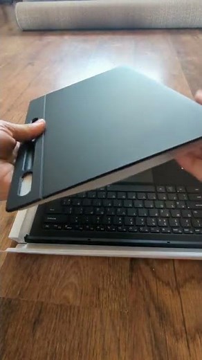 Samsung Galaxy Tab S8 Ultra keyboard Case Unboxing and Setup