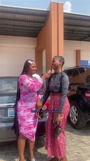 Sweet soundtrack #queenofinterview