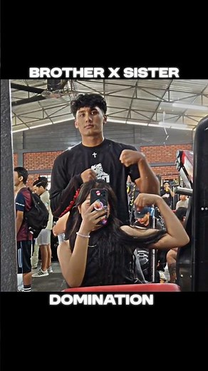 Siblings strength 💥💪🏽 #armwrestling #brothersister #viralshorts #indianarmwrestling