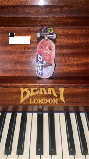 Master Piano Skills with 10 Finger Techniques