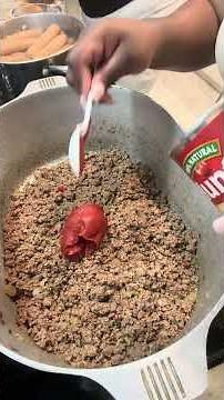 Lets make homemade chili 🌭🔥 💕 #homemadechili #budgetmeals #momlife #cookwithme #cooking #dinner
