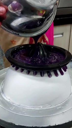 275K views · 3.1K reactions | Professional Cake Workshop Students Learning How To Make a Perfect Dome Shape and Varieties Of Effects Like Marble Effects And Many More, #baking #nagpur #nagpurfoodies #nagpurcity #nagpurisong #nagpurian #nagpurphotography #nagpurdiaries #nagpurkar #nagpurfood #nagpurblogger #nagpurivideo #wardha #kamptee #bakinglove #niralicookeryinstitute | Nirali Cookery Institute | Facebook