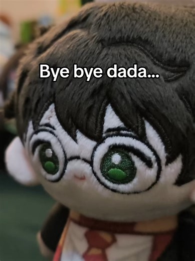 Poor Severus, looks like Harry's a fan of the green-haired mom and wife! I guess it's just hard to resist green. #severitus #severussnape #harrypotter #fatherson