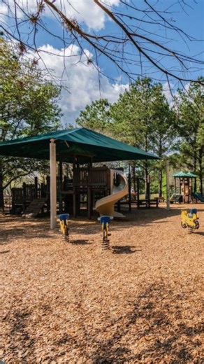 Open House This Saturday – Swipe Right on Your Dream Home!  225...