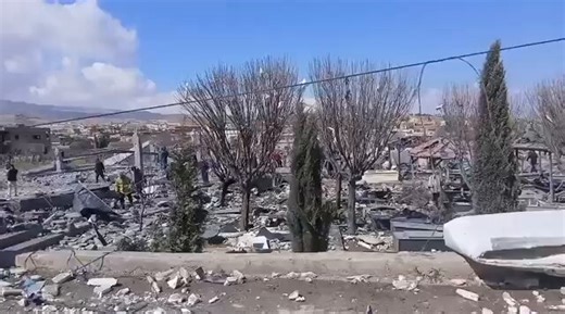 🚨 Do you understand what Netanyahu just did four hours after the ceasefire was announced?The entire world celebrated peace.. Pakistan's PM Sharif told the press the ceasefire covers "everywhere including Lebanon"..Netanyahu waited four hours.. then released a statement in English only saying "the two-week ceasefire does not include Lebanon"..Not in Hebrew.. not for Israelis.. in English.. aimed directly at Washington and the international press..> his defense minister already claimed 10% of Leb