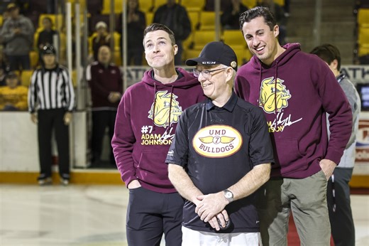 UMD hockey's 'Hoagie' recovering from stroke