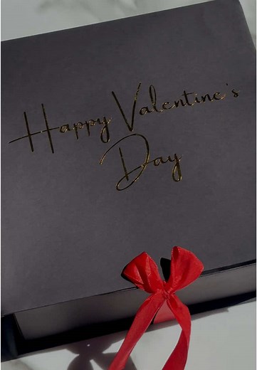 Por si aún no sabes que regalar este San Valentín y que tu persona especial no sea espectadora🙂‍↔️💗. #greenscreen #makeup #girls #girlproblems #m #lo #sanvalentin #amor #comedia #flowers #fyp