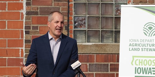 Iowa Ag Secretary Mike Naig calls for U.S. to pursue new markets amid trade war, tariff concerns