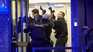 German police rush to scene of deadly shooting in Hamburg