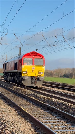 Class 66 Freight Locomotive Light Engine Move | Tones Outskirts of York