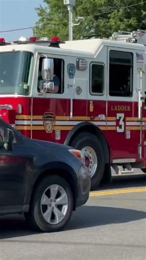 Bethpage fire department Ladder 3 responding to a lock in