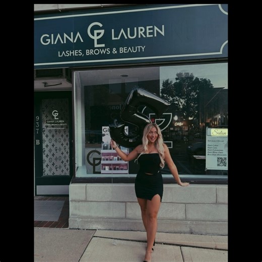 Get to Know Giana of Giana Lauren Beauty in Downtown Downers Grove! ✨ Giana’s journey to owning her own salon began unexpectedly when COVID hit and she lost her job as a full-time esthetics instructor. Turning a challenge into opportunity, she pursued her dream, starting small in a small space on Maple. She quickly outgrew her space as her business flourished! Today, her salon thrives in its current location on Curtiss St., where she continues to serve the community she calls home. 💚 A lifelong