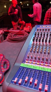 Setting up before soundcheck | Shpongle (Simon Posford)