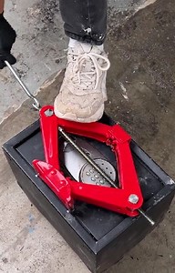 Gold coins and a secret safe discovered in the wall!? What a find! | 5-Minute Crafts UK