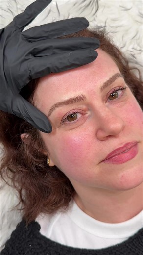 NANO HAIRSTROKES 🤍 Forget everything you think you know about permanent makeup — most of it is outdated. Nano hairstrokes are one of the most natural-looking eyebrow tattoo techniques available when done correctly. While the technique feels “new,” it’s actually rooted in time-tested tattoo fundamentals: working superficially, gently, and with full respect for the skin. The result? • Soft, hair-like strokes • Improved symmetry and fullness • Brows that age beautifully over time When nano brows a