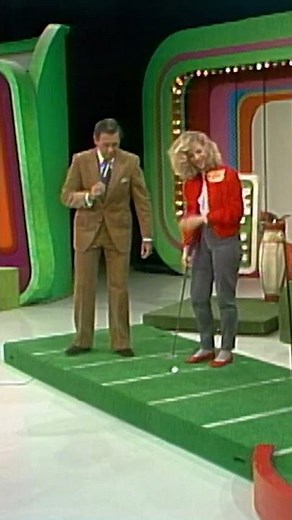 Contestant Makes a Powerful Putt While Playing HOLE IN ONE! The Price is Right 1983 #Shorts
