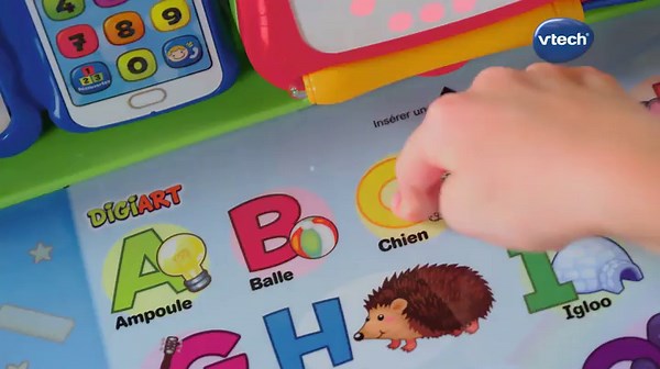 Vtech 4 in 1 Mixed Interactive Desk Magi (with Write Function) - French Version