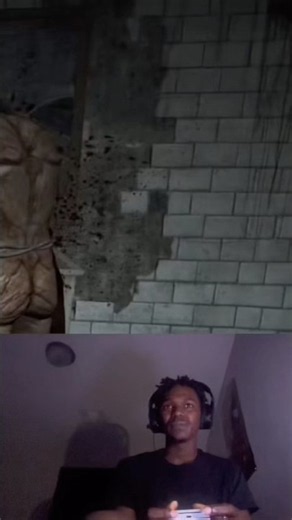 I wasn’t expecting this… #outlast #horror #gaming