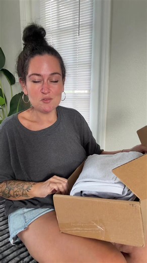 Skims cozy set review: best fit, size & fabric guide