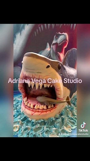 Shark Cake Decorating Ideas for Birthday Celebrations