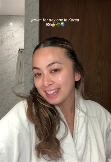 Explore the Best Makeup Brands: EAT EAT EAT!