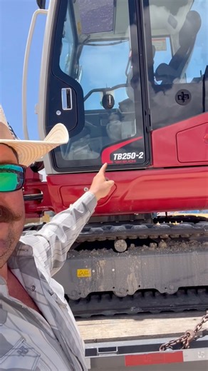 75K views · 1.7K reactions | Swapping out the mini excavator today! #miniexcavator #Takeuchi #kirbysmithmachinery #equipment | Bar 7 Ranch | Facebook