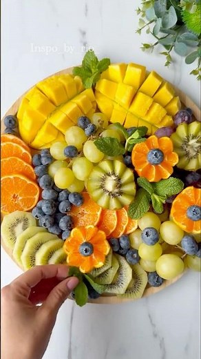🥭 Easy & Beautiful Fruit Platter Tutorial 🥝 #shortvideo