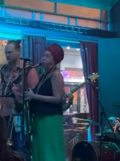 Saxophone Solos: Stories and Feelings in Jazz Fusion