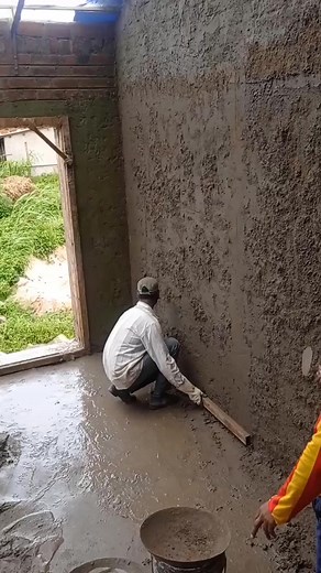 Leveling the plaster surface #plastering #plaster #roughplaster #skillwork #reels #viral #trending #trendingreels | Civil Site Engineer
