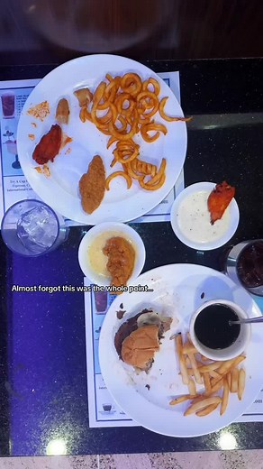 Experience the Joy of Dining at Apollo Diner