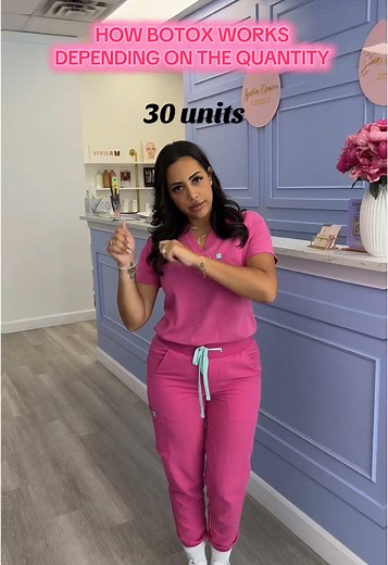 Botox doesn’t mean a frozen face ! You can choose to have little , natural or no movements at all ✨💉 Book online or call us ☺️ 📞 514 894 2919 🌐 www.cliniqueinjectionessencia.com #nurseinjector #cosmeticnurse #botox #nurselife #injections