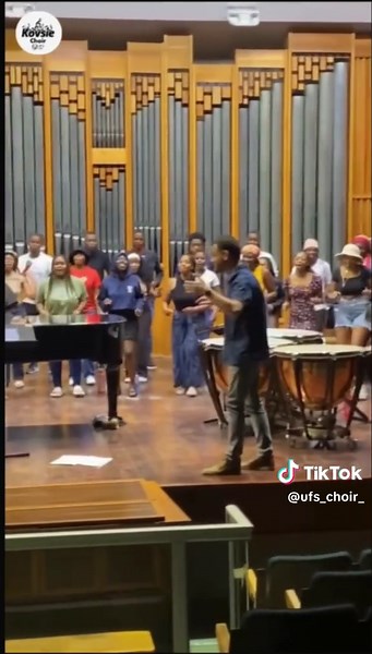 Throwback to this Unforgettable Rehearsal moment before our big performance!! do. This snippet shows just a part of Brilliance - Watch the original full video on our YouTube page - link in a bio! Hamba Wena Arr. Hamilton Motloung #fyp #choir #BloemChoir
