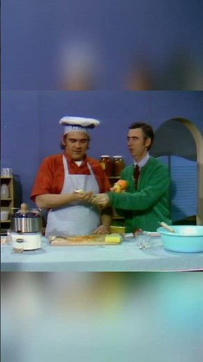 A Guessing Game with Fruit with #mrrogers #pbs #guessinggameforkids #fruitsandvegetablesforkids