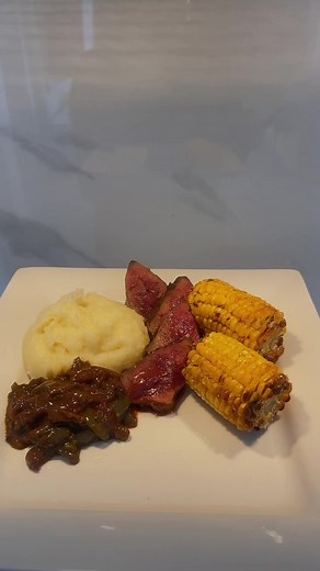 Catch up sessions whilst i cook 🤝🏽 #sundaylunch #cooking #SAMA28 #trending #fypシ #oxliver