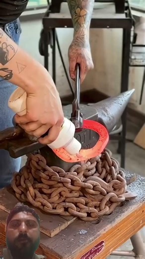 Forge welded bar shoes💅 #Blacksmith#forge#farrier#horseshoe#horse#forging#smallbusiness#satisfying