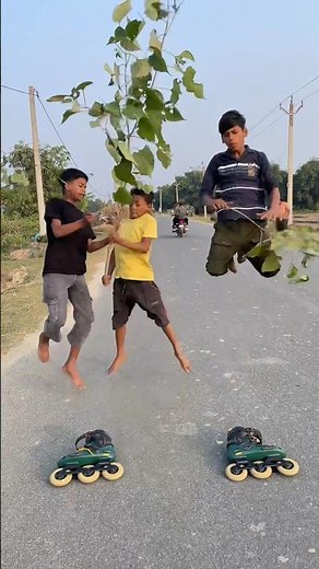 Systrar på skridskor visar sann kärlek!#rollerskating#publicreaction#roadskating#y tshorts#shorts