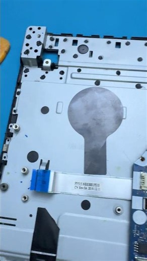 Replacing the keyboard in the Lenovo Legion is not an easy task