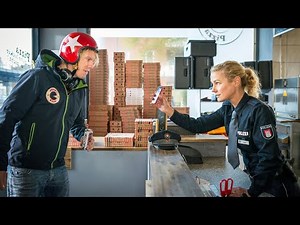 Notruf Hafenkante (12.13) - Innere Werte (D 2017)