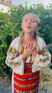 ✨Ieri, după ce am evoluat în concurs, am învățat repede, repejor o strofă dintr-o piesă superbă pentru bunica mea, care împlinește, azi, o frumoasă vârstă! La mulți ani buni, te iubesc enorm!🤗♥️ 🎤Mi-ai dat Doamne o nepoțică | din repertoriul d-nei Mirela Surcel✨♥️ @urmăritori | Isabela Ivan