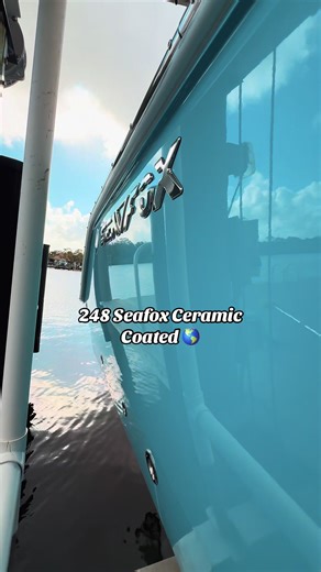 Locked in this new client for a bi-weekly washdown! Ceramic Coated this entire boat non-skid, hull & top-side ✨ Let’s keep them investments protected! #viral #ceramiccoating #fl #detailers #centerconsolesonly