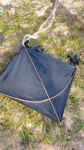 Fly kite during kite season #subscribe #kiteflying #shortvideo