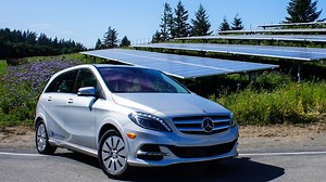 Mercedes-Benz B-Class drives well, but not far, on Tesla power train