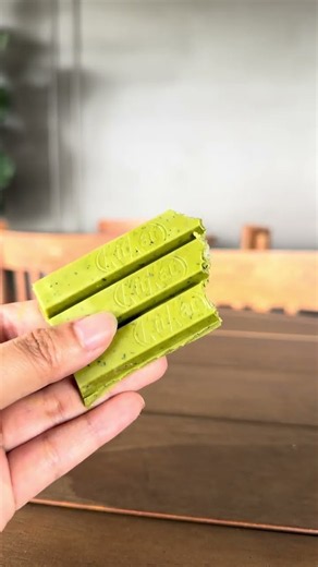 Kitkat matcha 🍵