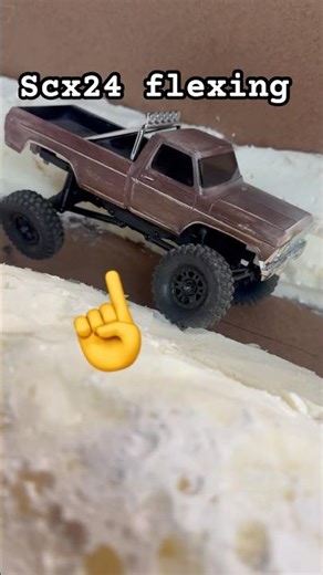 Scx24 crawler track build #scx24 #trx4m #crawler ‪@MonstaRC‬ ‪@rcdriver‬ ‪@RCRICHIE‬ ‪@MarkSantaMaria‬